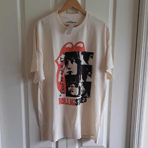 the Rolling Stones Other - The Rolling Stones Cream and Black Short Sleeve Tee